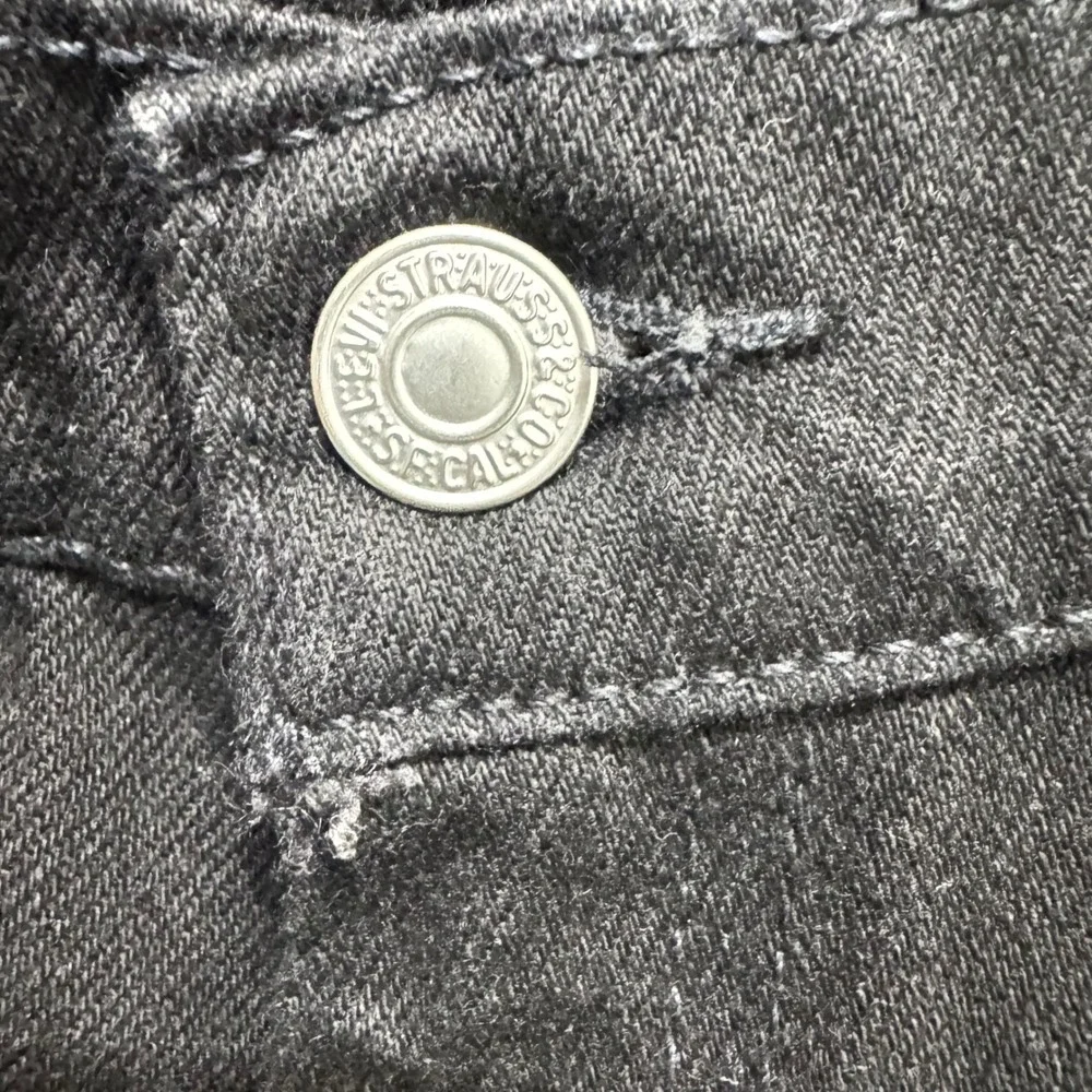 Levis levi 912